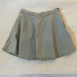 American Apparel Light Denim Circle Skirt! Size L. Excellent pre loved condition